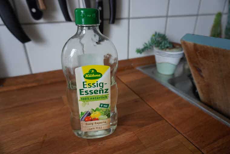 Flaschen reinigen Essig