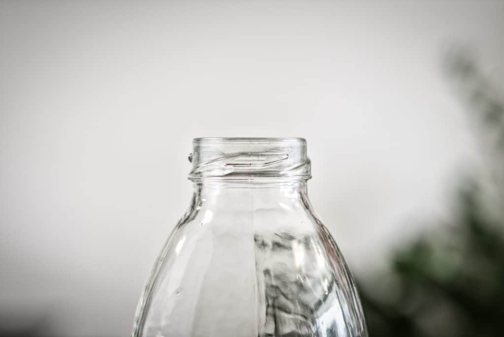 Wassersprudler mit Glasflasche